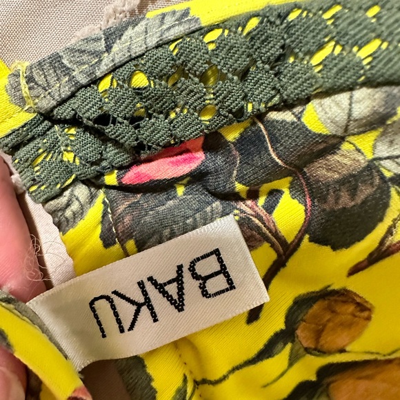 Baku bikini- Brazillian bottom, Triangle top - Picture 3 of 3